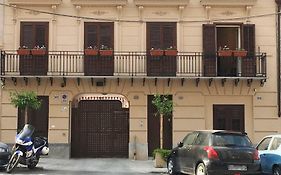 301B&B
